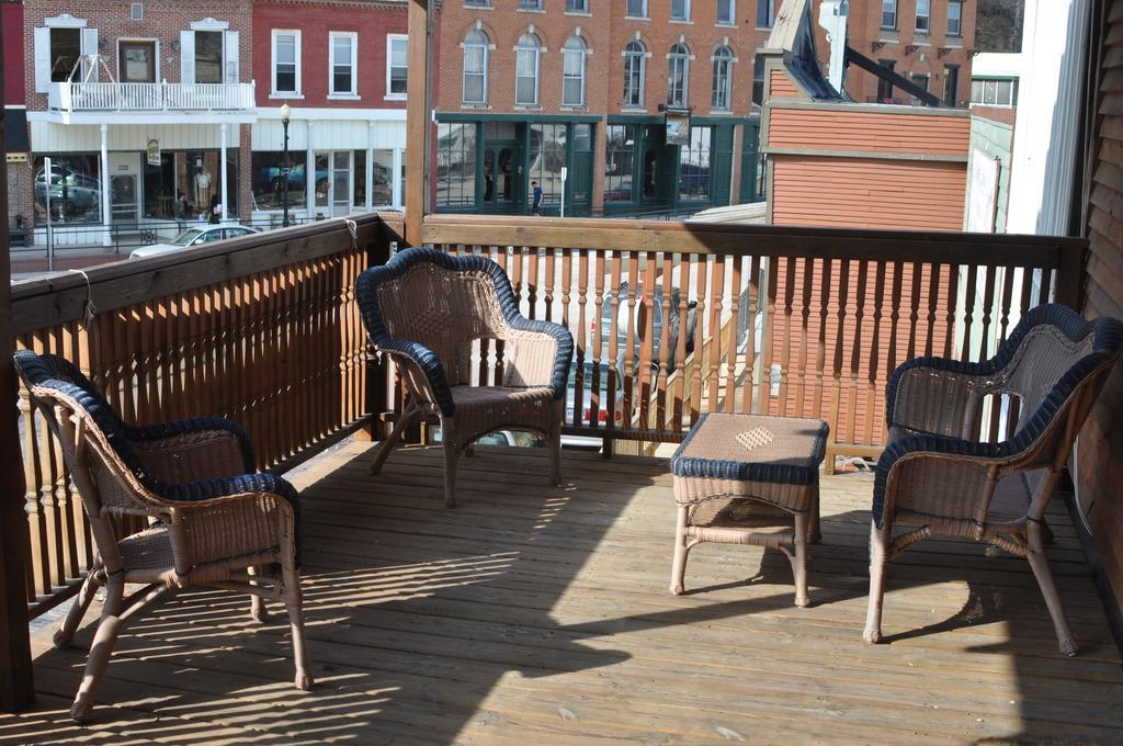 Backwoods Bed And Bath Hotell McGregor Exteriör bild